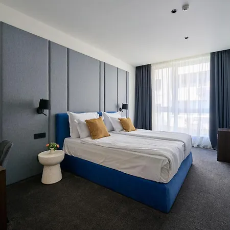 公寓式酒店 Adella Boutique - Free Secured Parking 4*